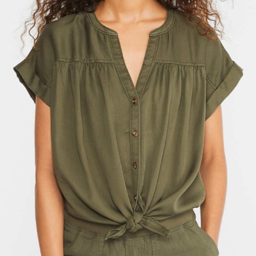 Lou and Grey Linen tie front shirt.